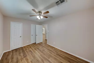 7732 Avenue I, Houston, TX 77012 - Photo 11