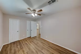 7732 Avenue I, Houston, TX 77012 - Photo 11