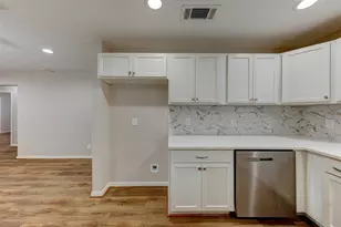 7732 Avenue I, Houston, TX 77012 - Photo 9