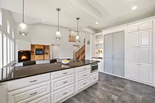 412 Live Oak Ln, Friendswood, TX 77546 - Photo 11
