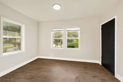 302 S 72nd Street, Houston, TX 77011 - Photo 15
