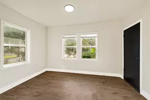 302 S 72nd St, Houston, TX 77011 - Photo 15
