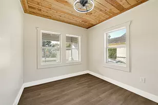 302 S 72nd St, Houston, TX 77011 - Photo 17
