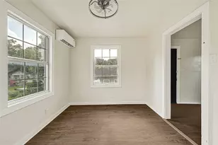 302 S 72nd St, Houston, TX 77011 - Photo 21