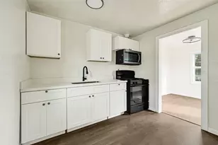 302 S 72nd St, Houston, TX 77011 - Photo 23