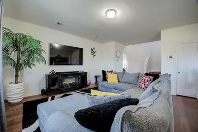 4827 Monarch Falls Lane, Richmond, TX 77469 - Photo 9