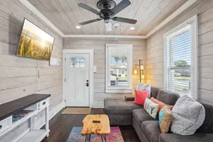 4715 Ave P 1/2, Galveston, TX 77551 - Photo 5