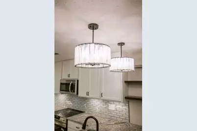 506 Rhodes Road, Victoria, TX 77904 - Photo 11