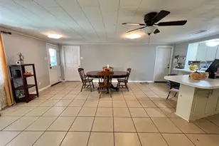 424 Evans St, Angleton, TX 77515 - Photo 5