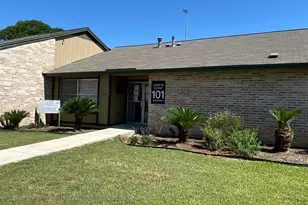 101 Glenbrook Dr E, New Braunfels, TX 78130 - Photo 7