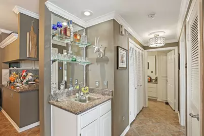 2100 Welch Street #C113, Houston, TX 77019 - Photo 7