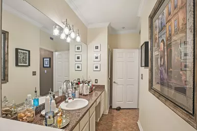 2100 Welch Street #C113, Houston, TX 77019 - Photo 9