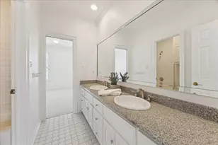 106 Melody Ln, Friendswood, TX 77546 - Photo 37