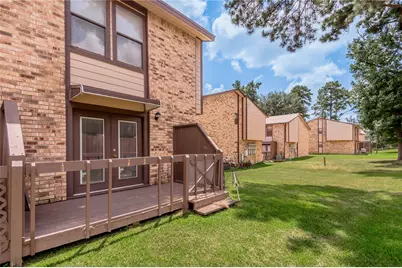 2521 Crosstimbers Street #B1, Huntsville, TX 77320 - Photo 35