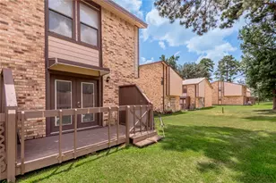 2521 Crosstimbers St, Huntsville, TX 77320 - Photo 35
