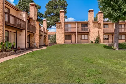 2521 Crosstimbers Street #B1, Huntsville, TX 77320 - Photo 3