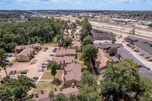 2521 Crosstimbers St, Huntsville, TX 77320 - Photo 41