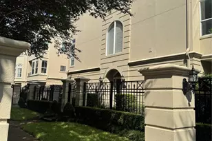 1515 Hyde Park Blvd, Houston, TX 77006 - Photo 1