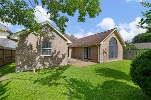 1606 Mabry Mill Rd, Houston, TX 77062 - Photo 29