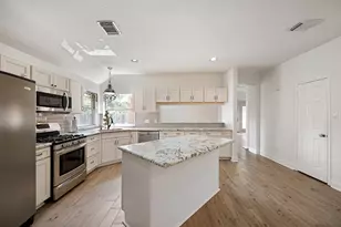 1606 Mabry Mill Rd, Houston, TX 77062 - Photo 11
