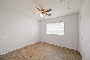 1606 Mabry Mill Rd, Houston, TX 77062 - Photo 23
