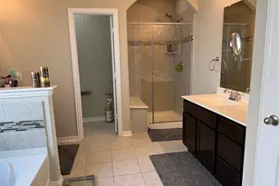 210 Woodside Ct, Clute, TX 77531 - Photo 17