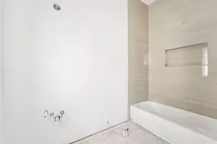 627 Mazal Ln, Houston, TX 77009 - Photo 33