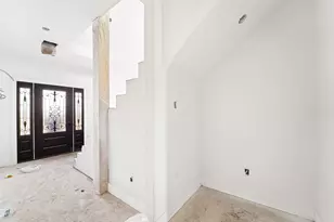 627 Mazal Ln, Houston, TX 77009 - Photo 13