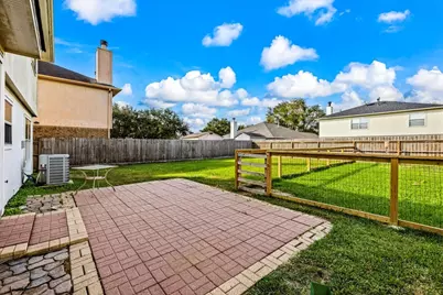 158 Bristol Bend Lane, Dickinson, TX 77539 - Photo 31