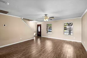 158 Bristol Bend Ln, Dickinson, TX 77539 - Photo 7