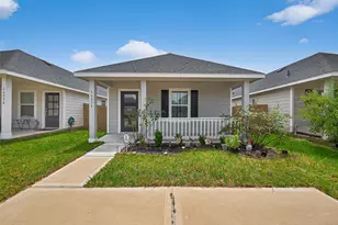 16854 N Marie Vlg Dr, Conroe, TX 77306 - Photo 1