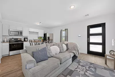 16854 N Marie Village Drive, Conroe, TX 77306 - Photo 3