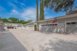 64 Hideaway Dr, Friendswood, TX 77546 - Photo 29