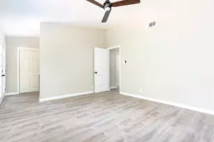 3305 Morning Dr, Schertz, TX 78108 - Photo 11