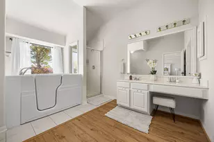 1489 Garden Lakes Dr, Friendswood, TX 77546 - Photo 19