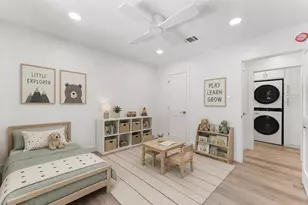 76 Woodhaven Wood Dr, The Woodlands, TX 77380 - Photo 35