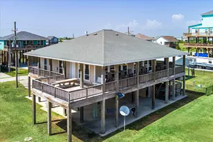 138 Verdia Dr, Crystal Beach, TX 77650 - Photo 5