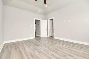21035 Bay Vlg Dr, Cypress, TX 77433 - Photo 17
