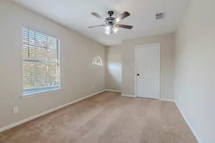 12211 Greenmesa Dr, Houston, TX 77044 - Photo 9