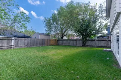 12211 Greenmesa Drive, Houston, TX 77044 - Photo 15