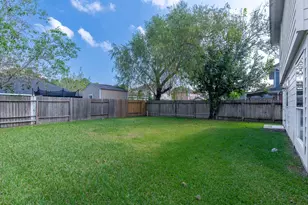 12211 Greenmesa Dr, Houston, TX 77044 - Photo 15