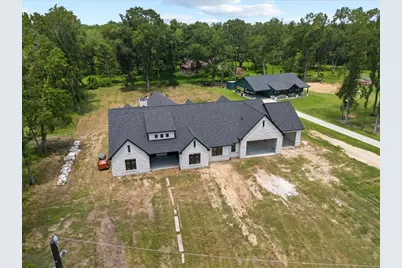 117 Daisy Ln, Baytown, TX 77523 - Photo 5