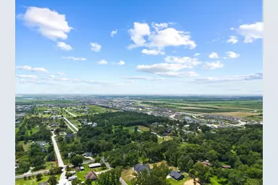 117 Daisy Ln, Baytown, TX 77523 - Photo 43