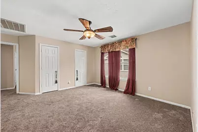 5711 Shady Hollow Court, Rosharon, TX 77583 - Photo 17