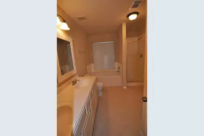 5823 Ridgebluff Lane, Katy, TX 77449 - Photo 11