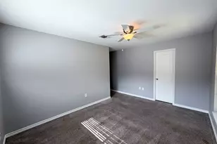 10815 Sagecrest Ln, Houston, TX 77089 - Photo 29
