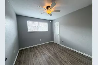 10815 Sagecrest Lane, Houston, TX 77089 - Photo 17