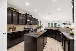 18906 Cove Pointe Dr, Cypress, TX 77433 - Photo 3
