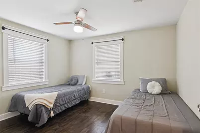 1910 East Avenue, Katy, TX 77493 - Photo 21