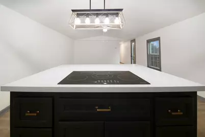 6506 N Martin Luther King Avenue, Hitchcock, TX 77563 - Photo 9